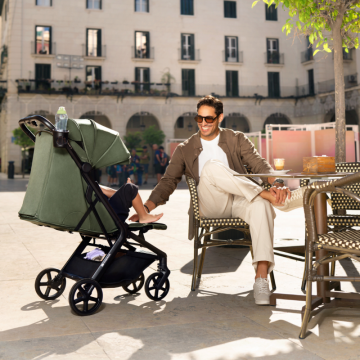 Carucior pentru copii Kinderkraft Nubi 3 Mystic Green autopliabil, cadru din aluminiu, greutate admisa 22 kg, accesorii incluse