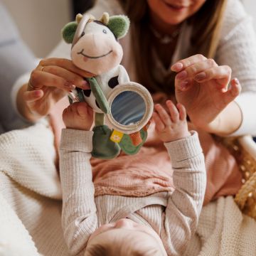 Jucarie senzoriala pentru carucior Babyono Vacuta Bingo