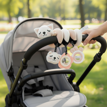 Pandantiv senzorial spiralat Bocioland Kitten, cu 3 accesorii interactive incluse