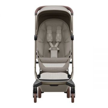 Carucior pentru copii 0-4 ani Maxi-Cosi Fame Cabin Sapphire Sand 0-22 kg, compatibil avion, suspensii, sistem LumiRide Led, port USB-C, design compact